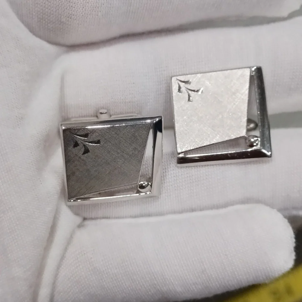 Swank Elegant Silver Men's Cufflinks